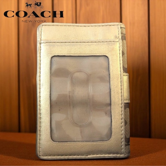 💥HOST PICK💥 Coach Metallic Gold and Tan Signature Wallet - Picture 4 of 5